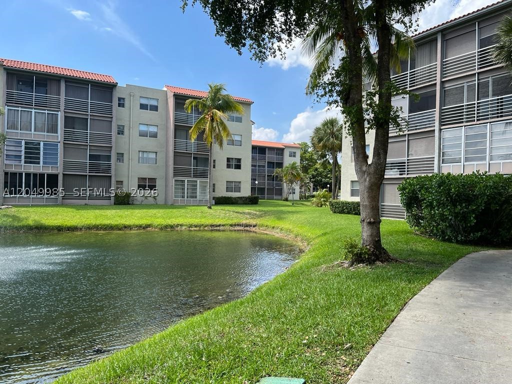 COURTYARDS OF BROWARD CON - Residential