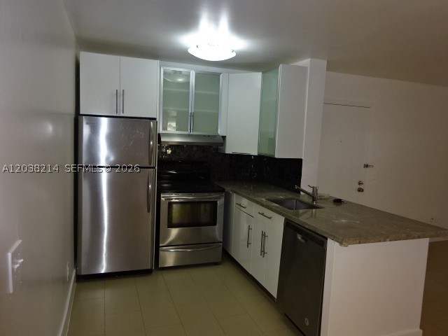 LAKEVIEW AT THE HAMMOCKS - Residential Lease