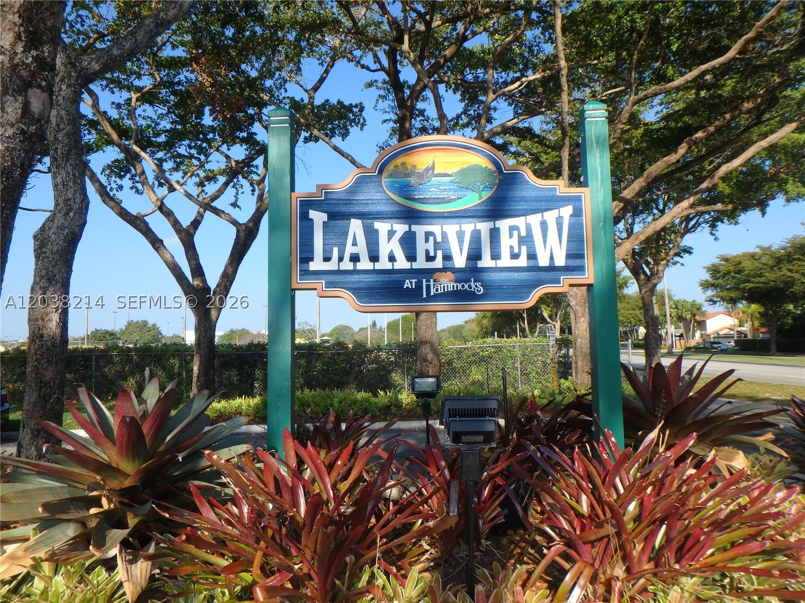 Very nice ground floor Condo in a community with a pool, beautiful lake with water fountain, beaches, jogging
path, clubhouse, tennis, playground, etc. Features: 2 Bedroom, 2 Bathrooms, assigned parking space, washer &
dryer. Screened-in tiled porch, hurricane shutters, almost new blinds, & in excellent move-in condition. Located
near great schools, shopping, dining and more. Renewable Lease option.