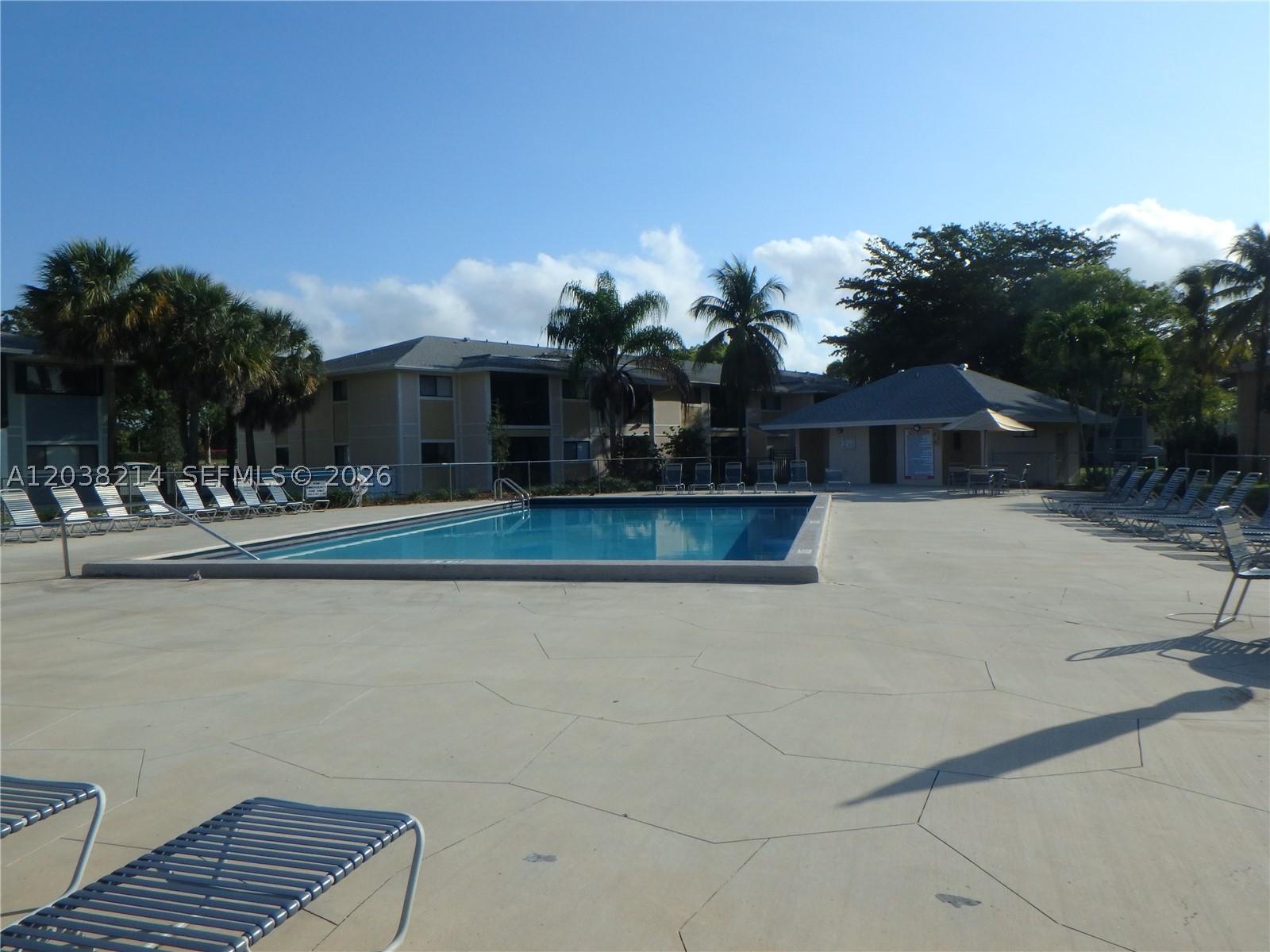 LAKEVIEW AT THE HAMMOCKS - Residential Lease