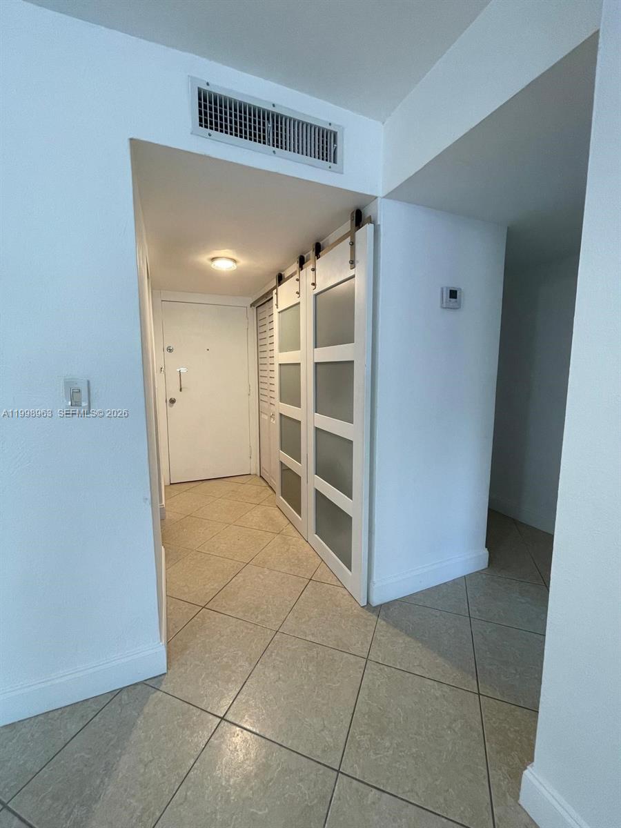 DADELAND PLACE CONDO - Residential