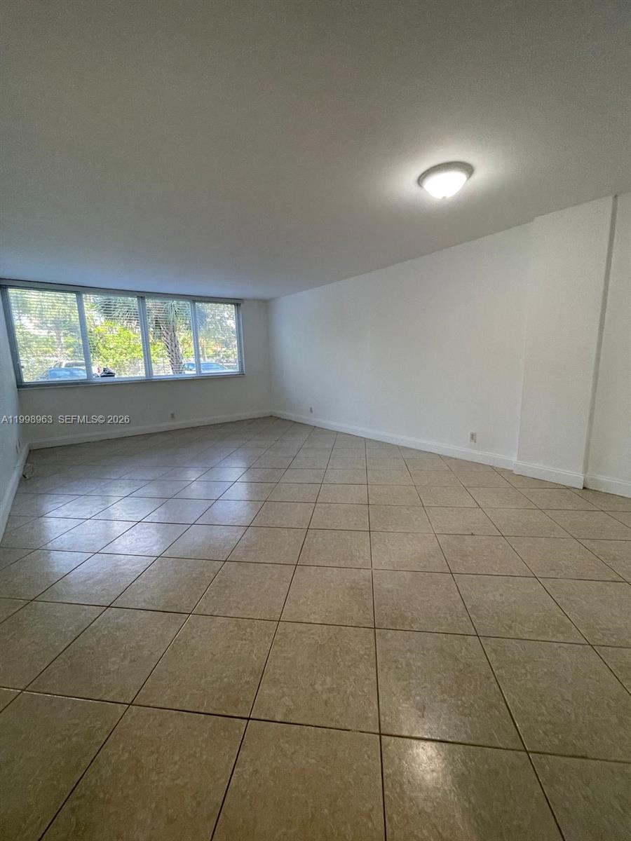 DADELAND PLACE CONDO - Residential