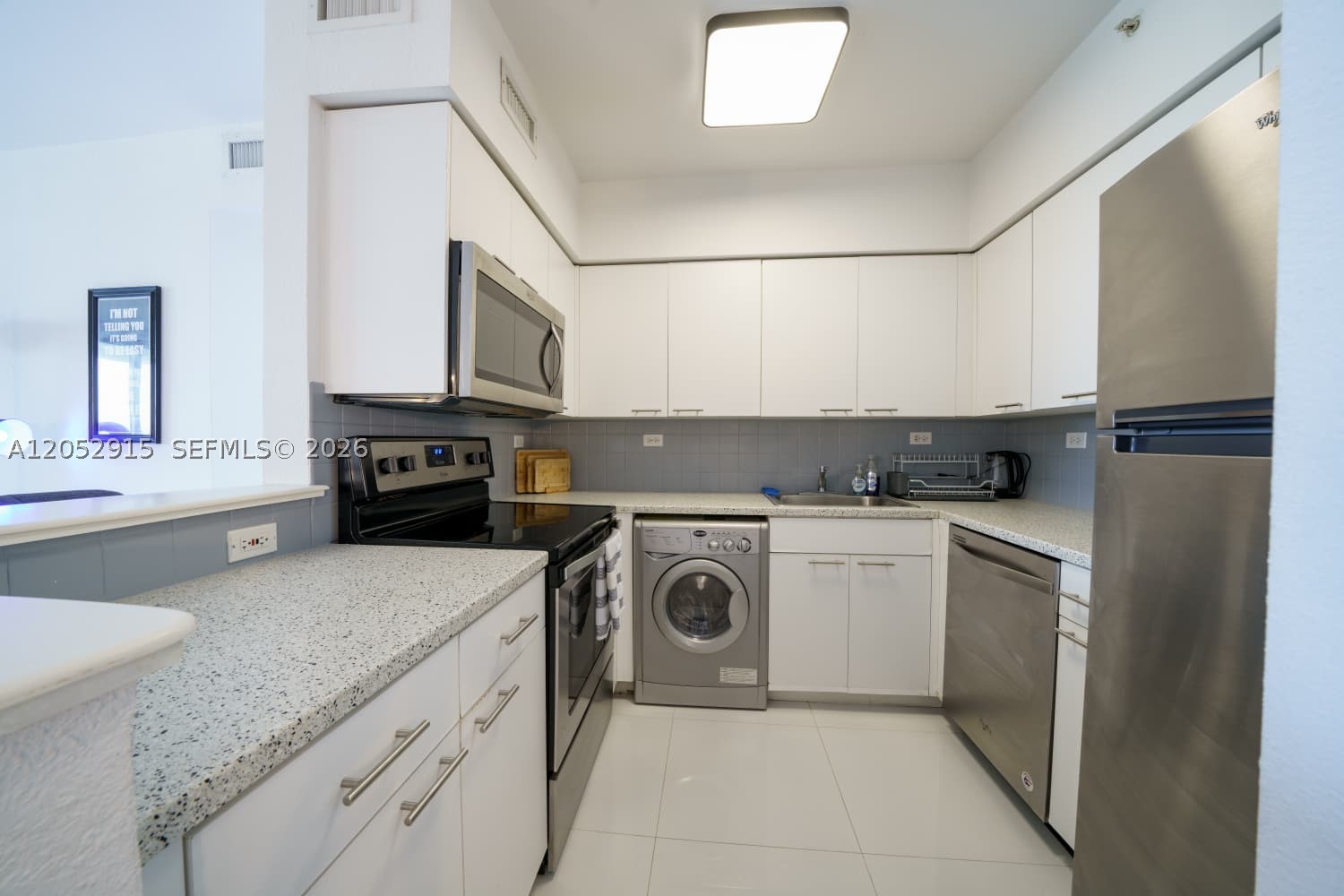 FLAMINGO SOUTH BEACH I CO - Residential Lease