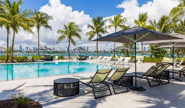 FLAMINGO SOUTH BEACH I CO - Residential Lease