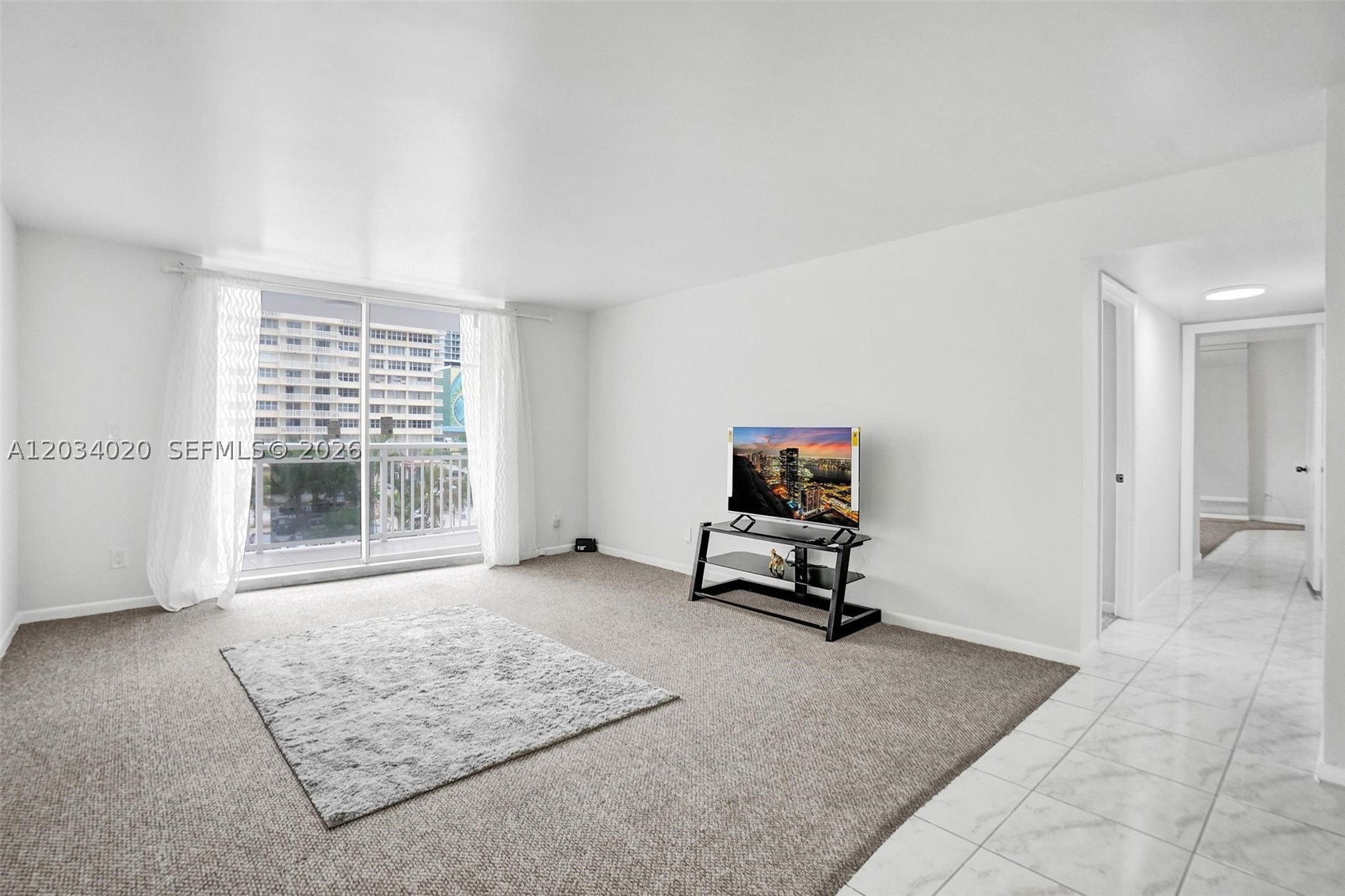 PLAZA TOWERS SOUTH CONDO - Residential
