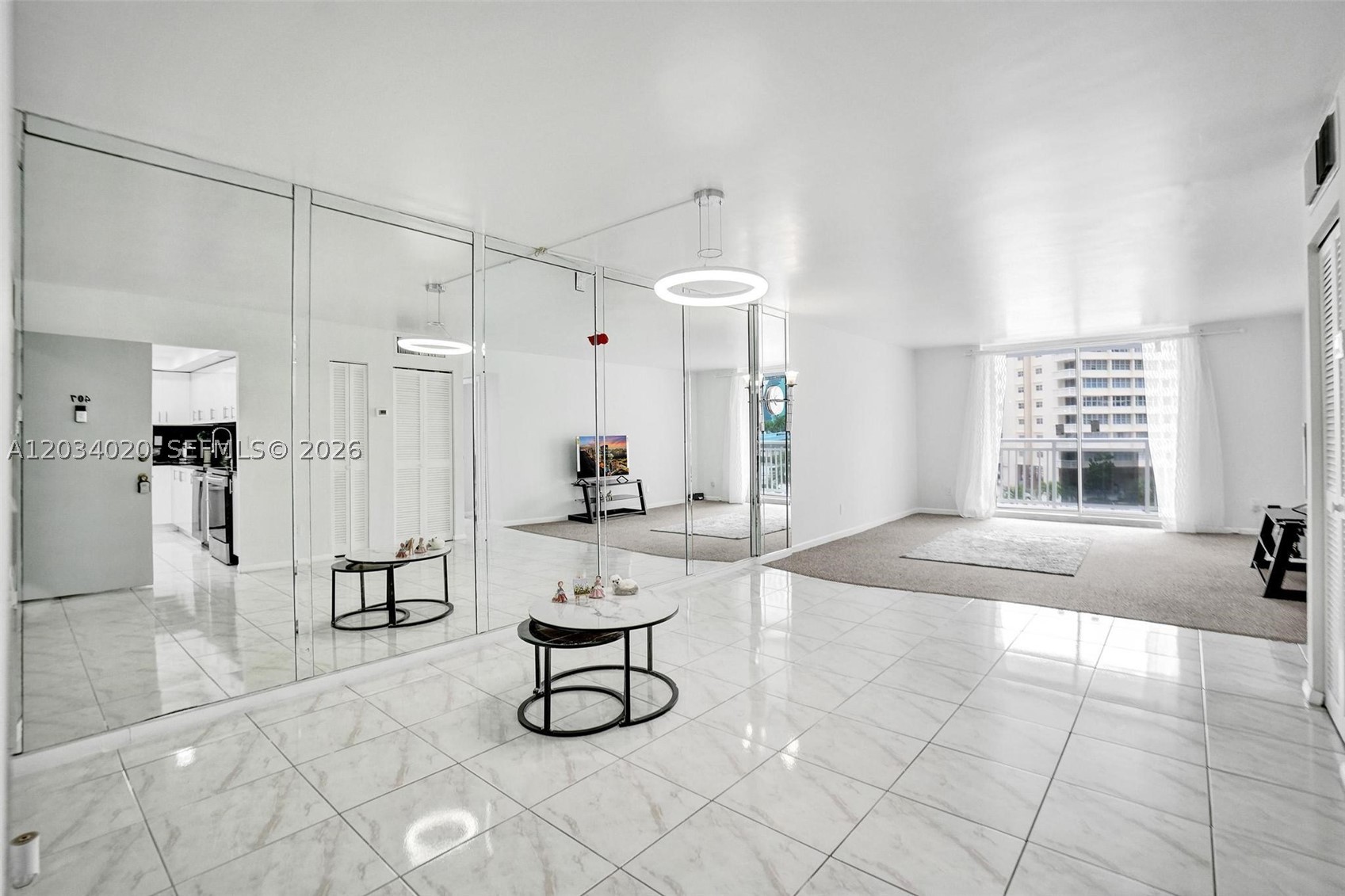 PLAZA TOWERS SOUTH CONDO - Residential