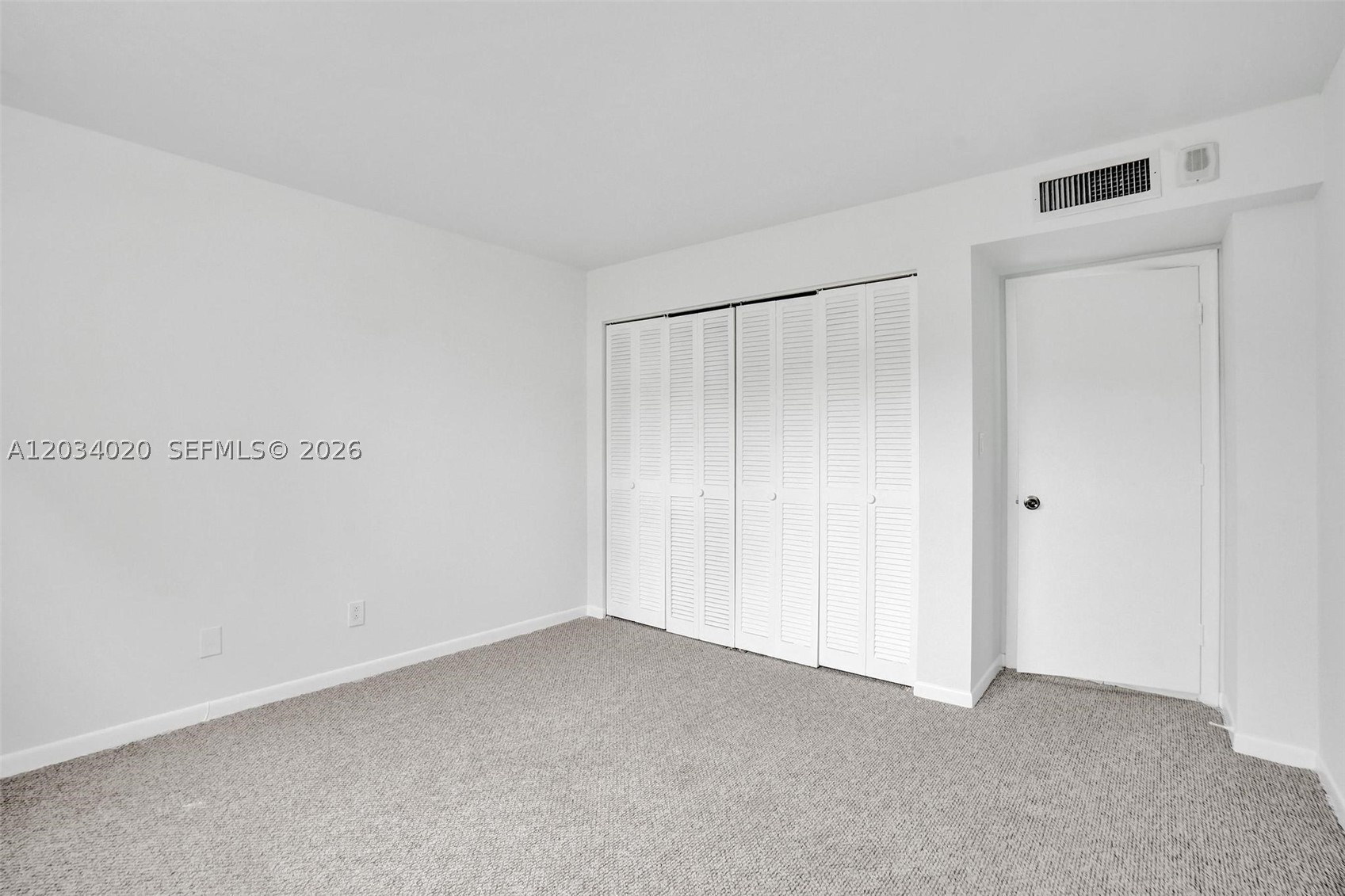 PLAZA TOWERS SOUTH CONDO - Residential