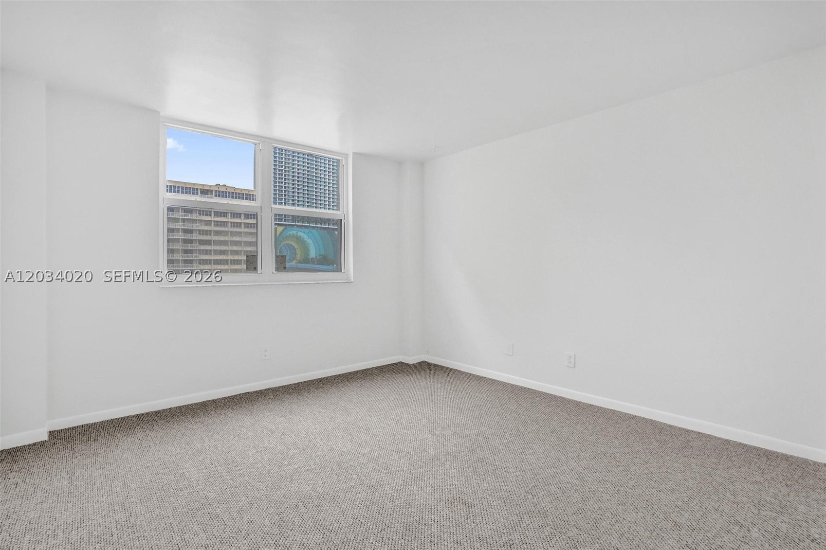 PLAZA TOWERS SOUTH CONDO - Residential