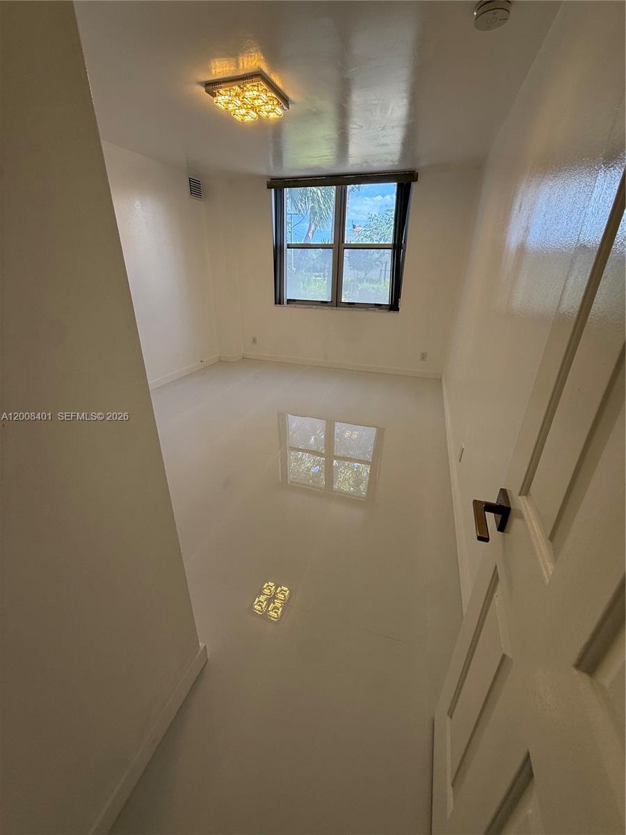 RUNAWAY BAY CONDO - Residential