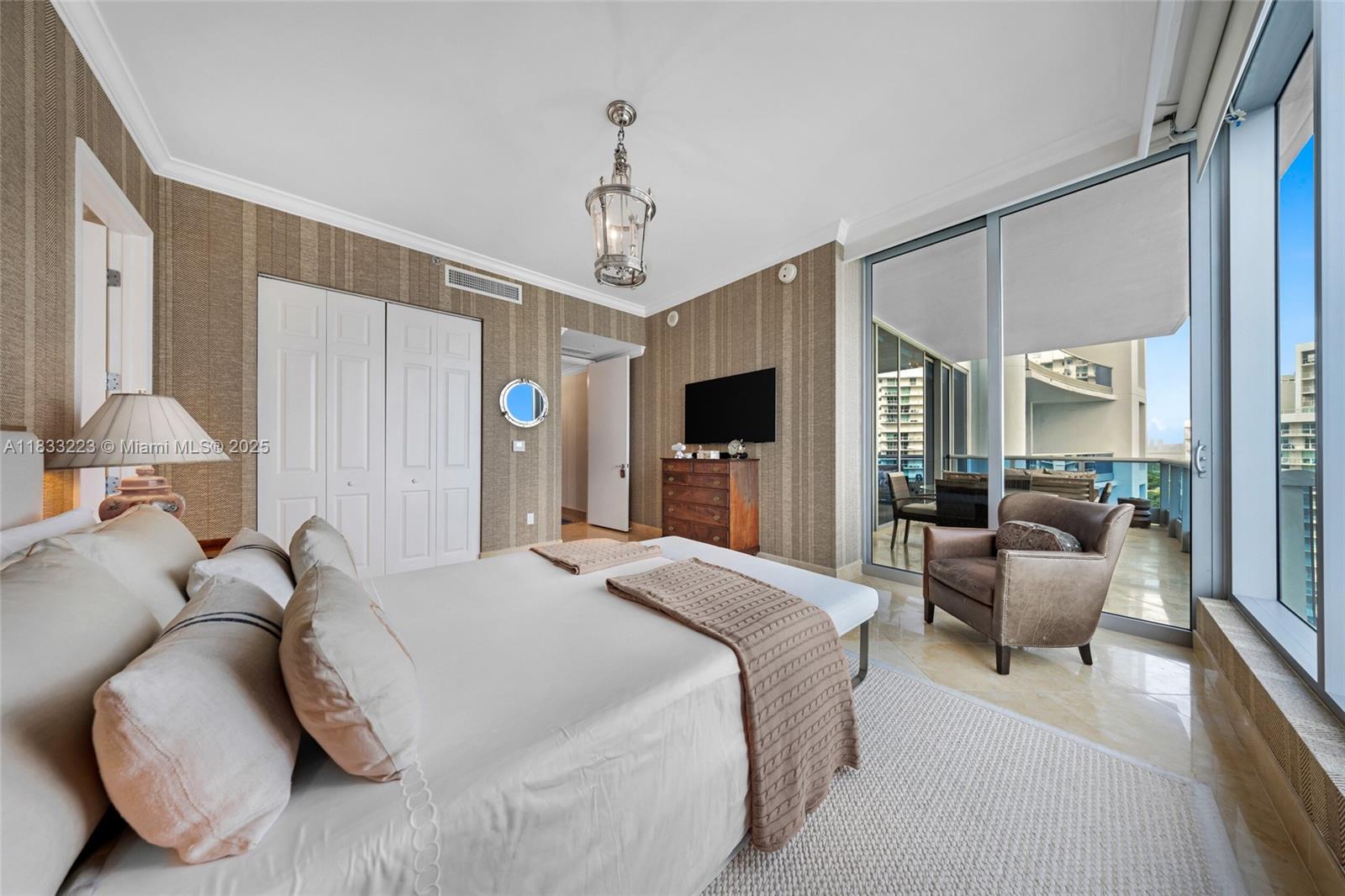 THE RESIDENCES AT THE BAT - Residential