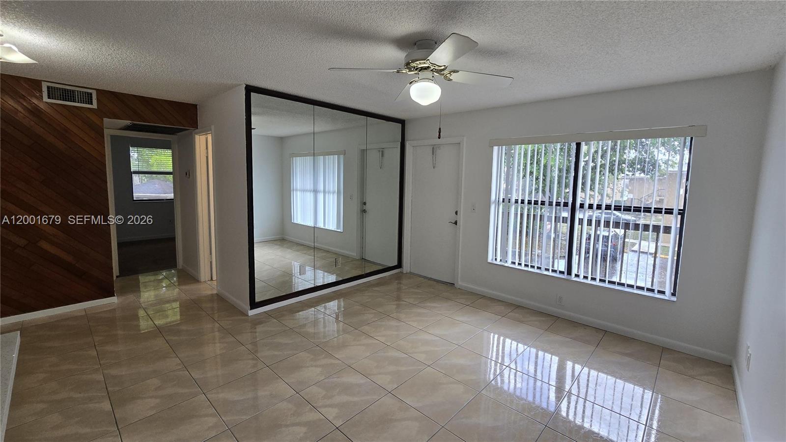 LAGO GRANDE ONE CONDO - Residential