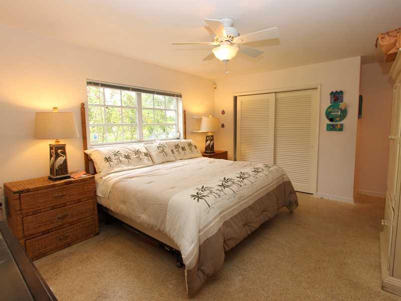 35 54 40 WINDSOR PARK EST - Residential