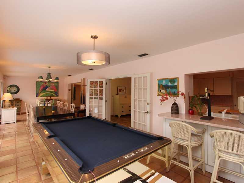 35 54 40 WINDSOR PARK EST - Residential