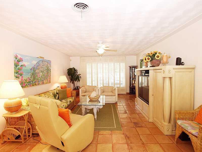 35 54 40 WINDSOR PARK EST - Residential