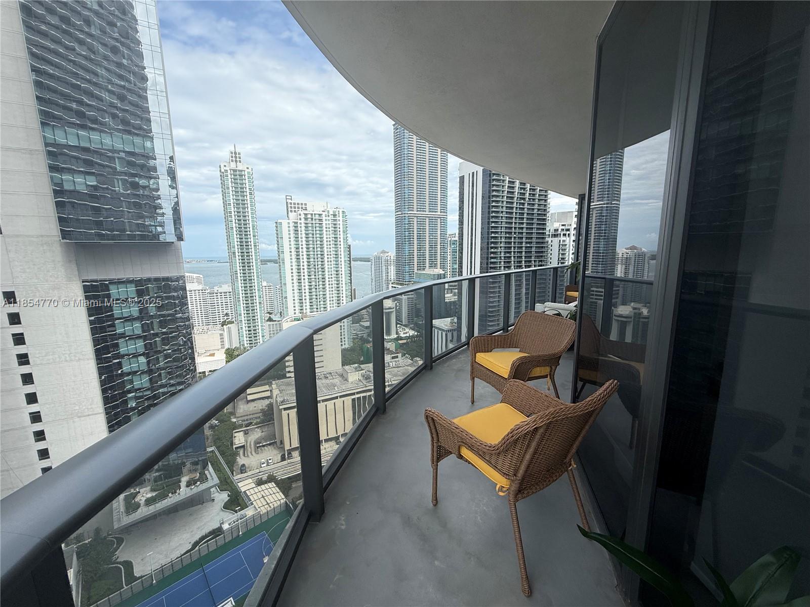BRICKELL HEIGHTS EAST CON - Residential Lease