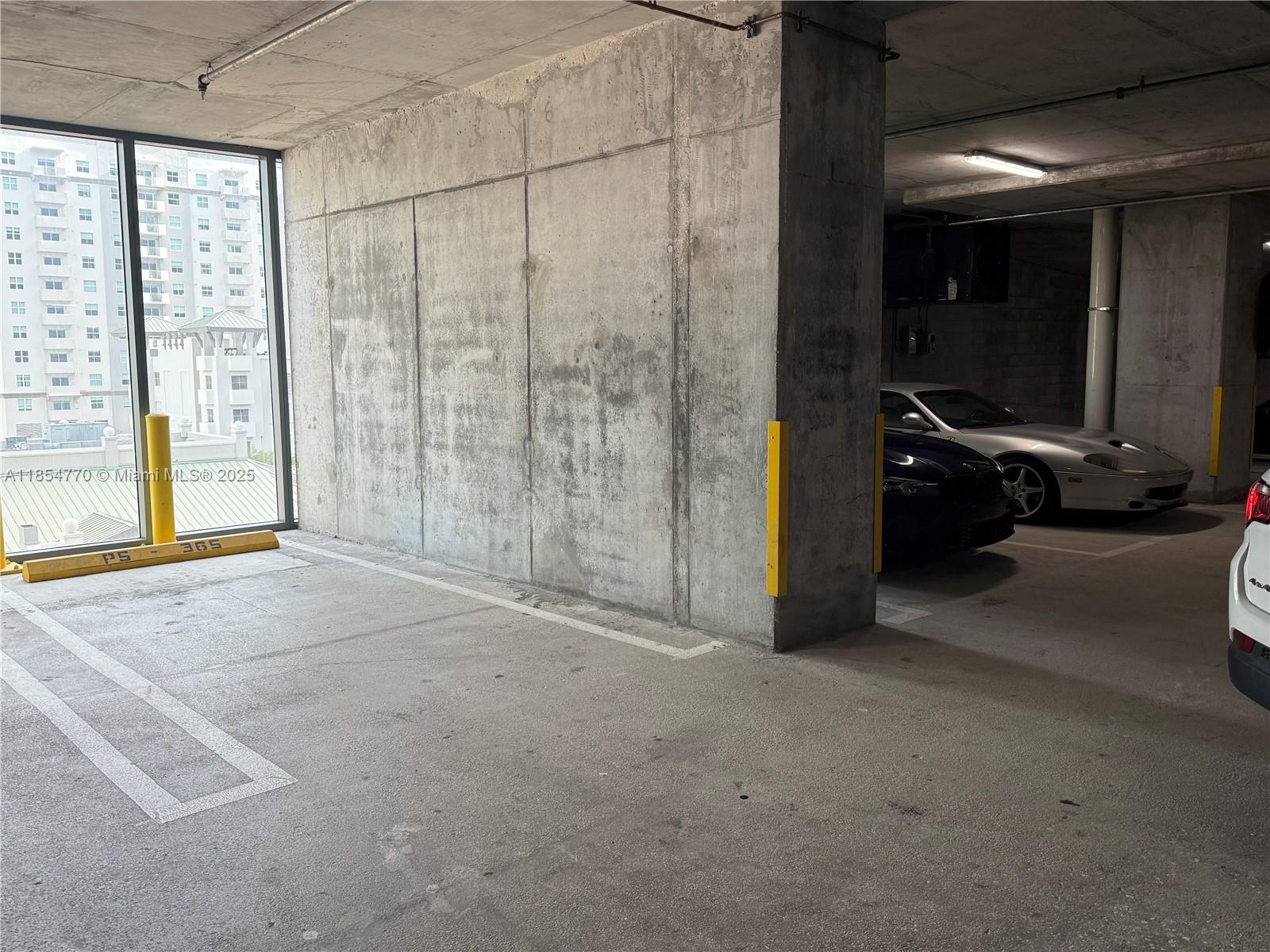 BRICKELL HEIGHTS EAST CON - Residential Lease