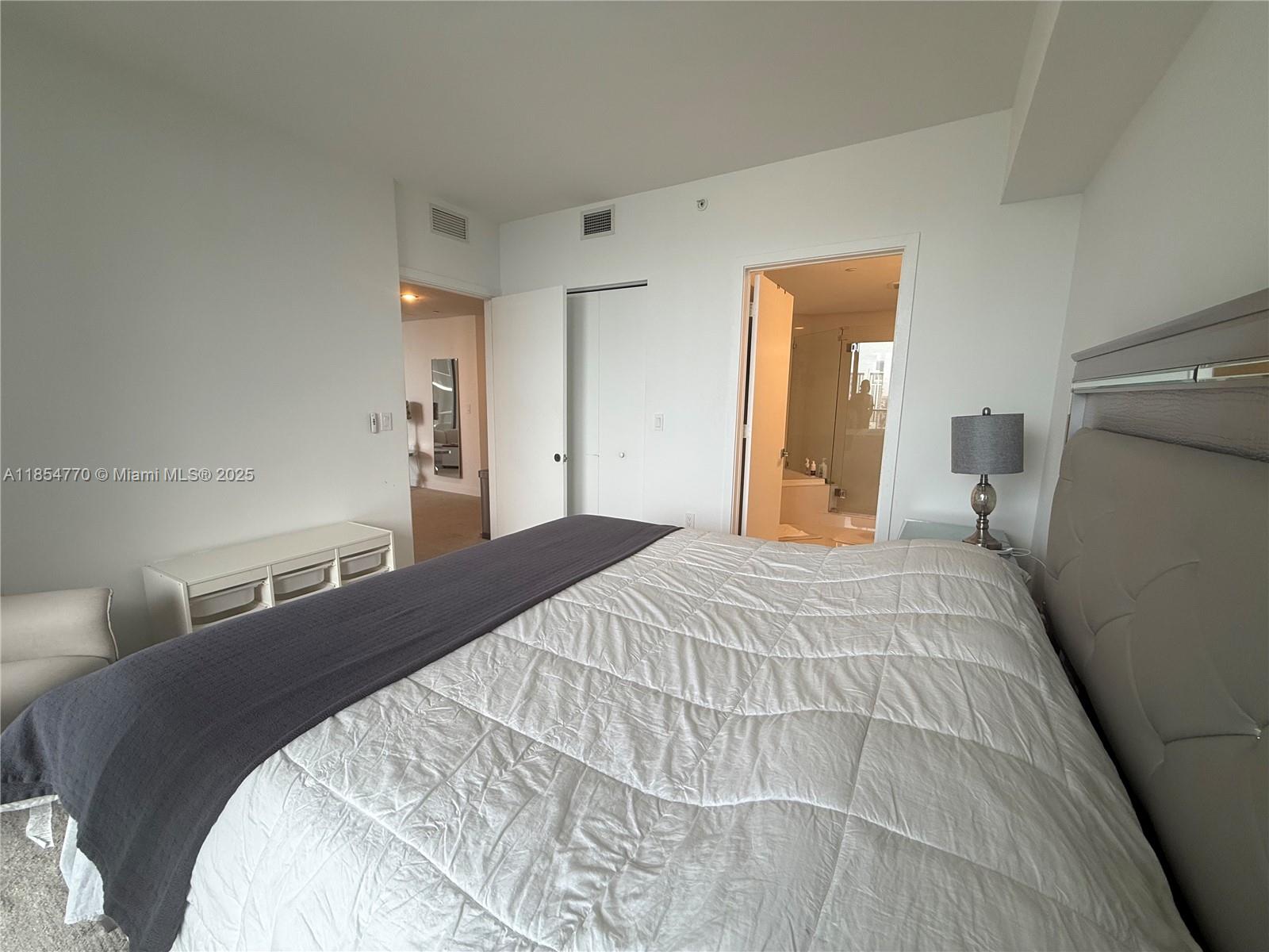 BRICKELL HEIGHTS EAST CON - Residential Lease
