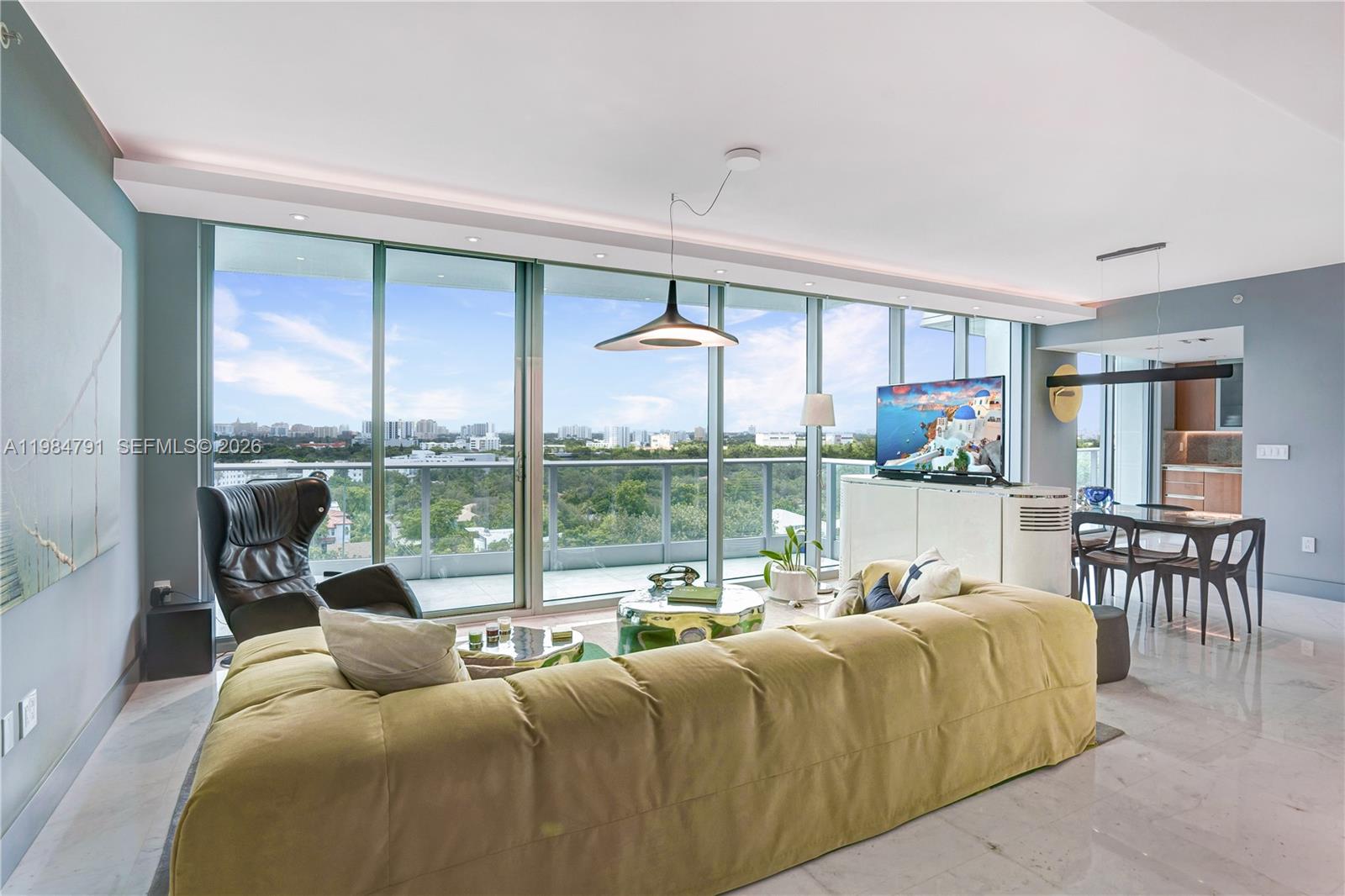 GROVENOR HOUSE CONDO - Residential