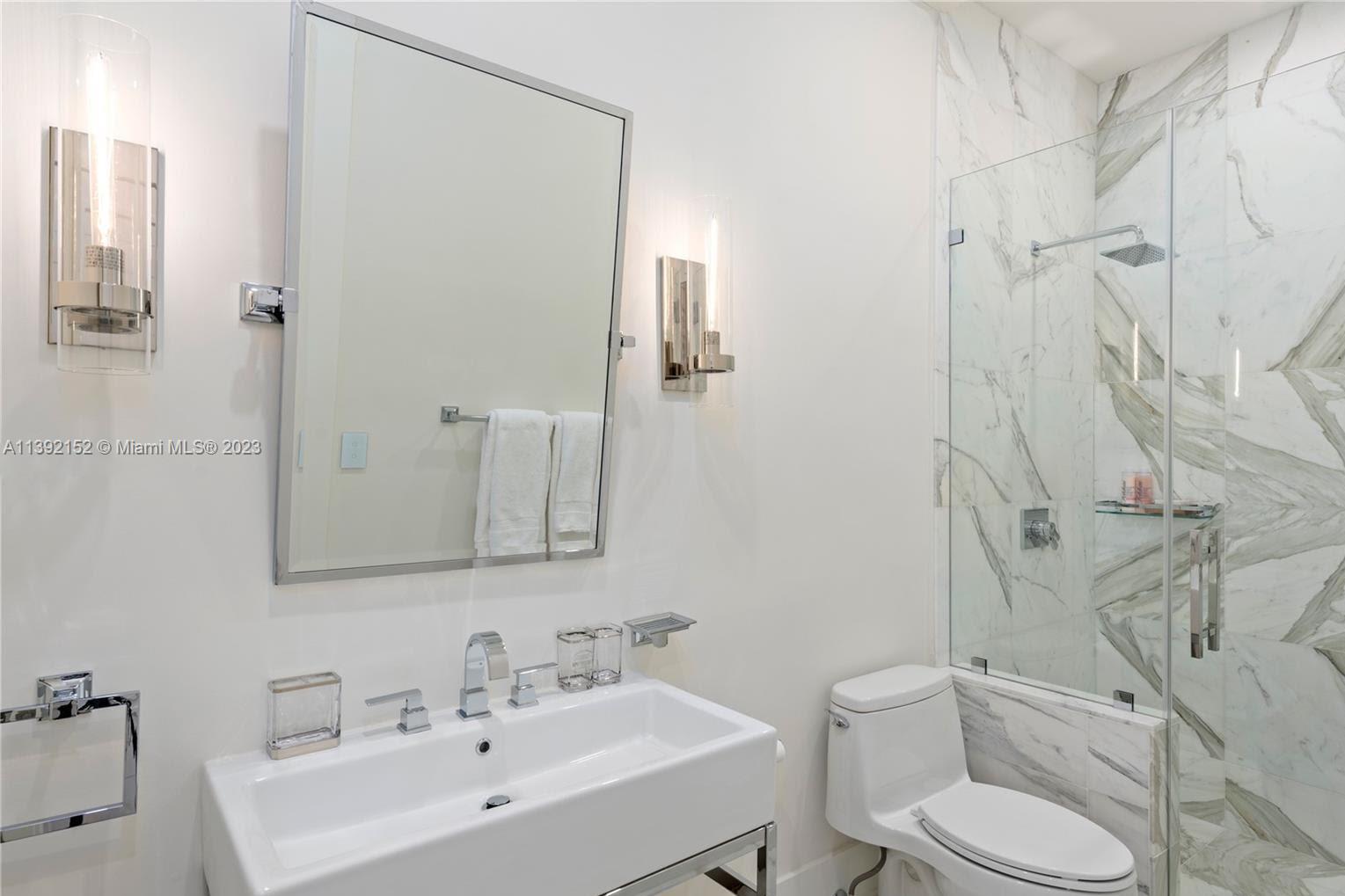 FLAMINGO TERRACE EXTENSIO - Residential Lease