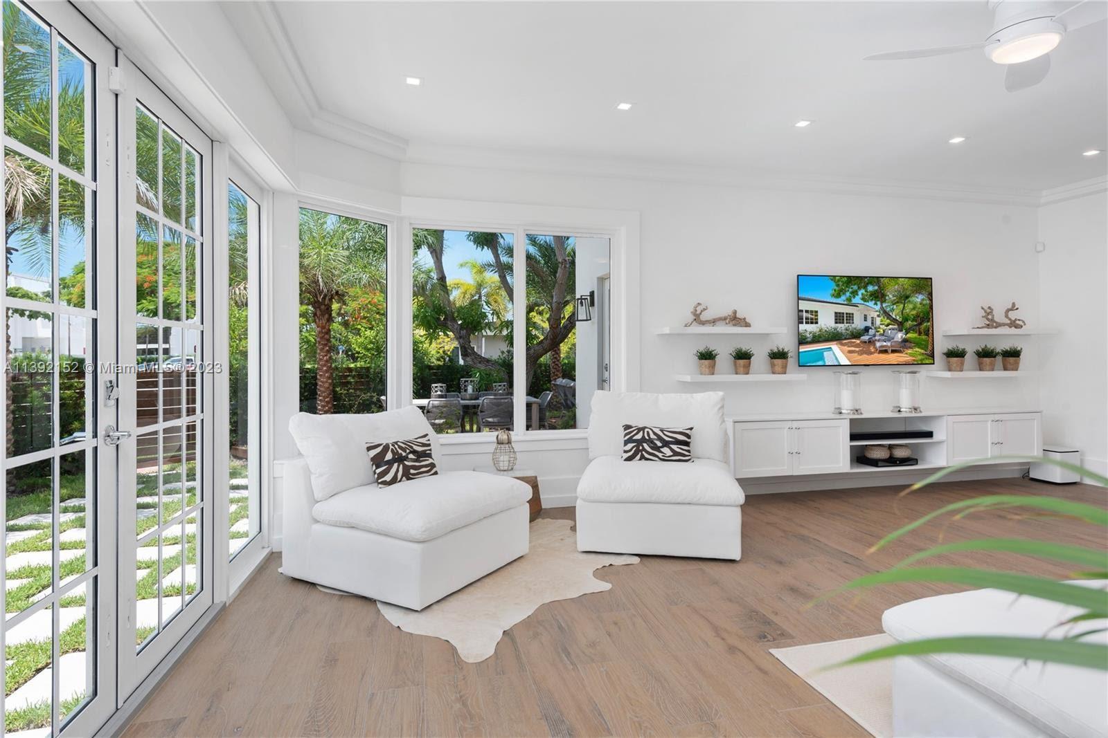 FLAMINGO TERRACE EXTENSIO - Residential Lease