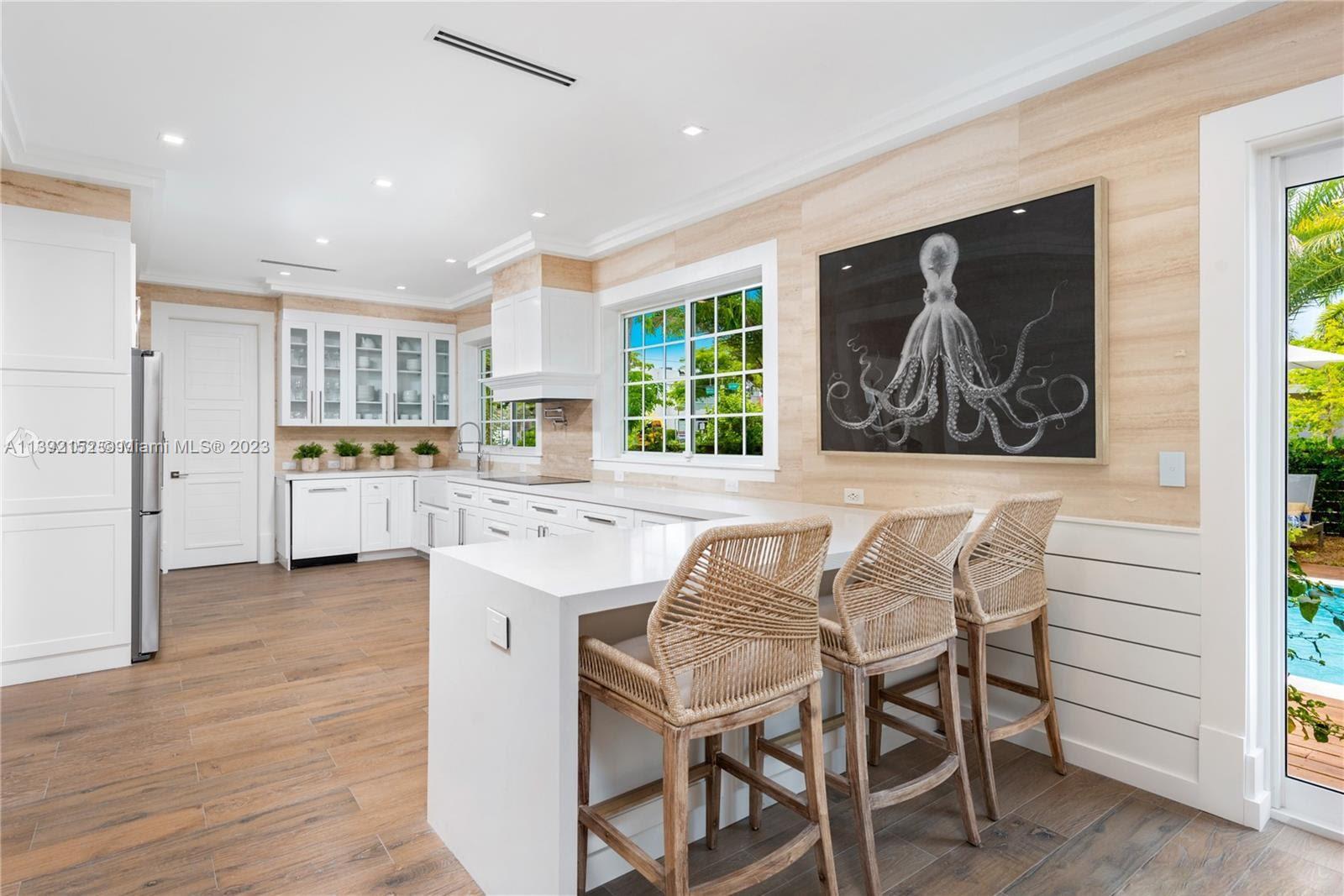 FLAMINGO TERRACE EXTENSIO - Residential Lease