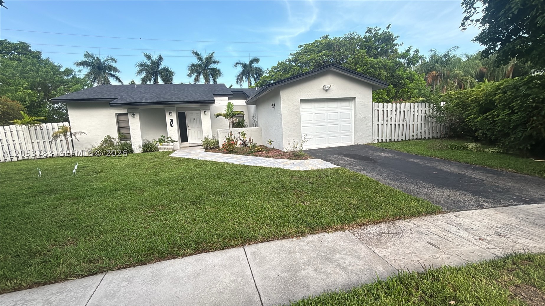 BONAVENTURE LAKES ADD 2 - Residential