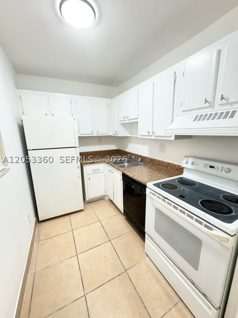 CRYSTAL HILLS II CONDO - Residential