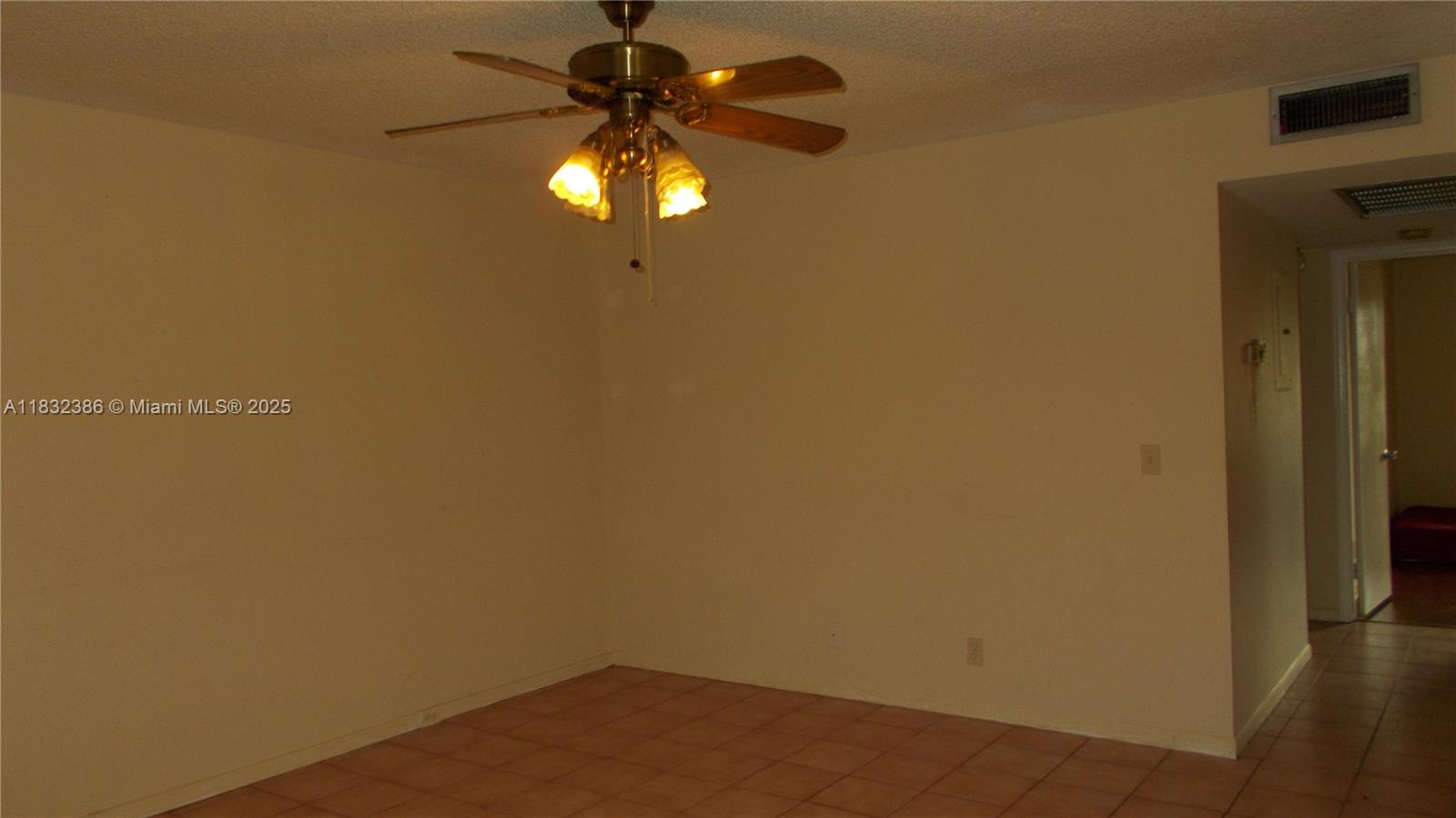 KINGSLEY AT CENTURY VILLA - Residential