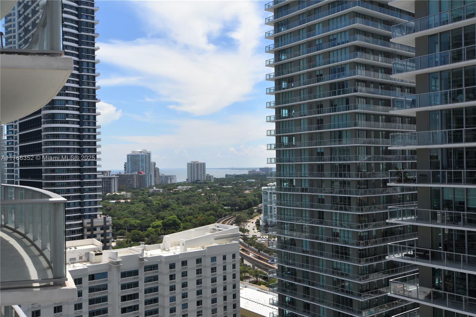 1100 MILLECENTO RESIDENCE - Residential Lease