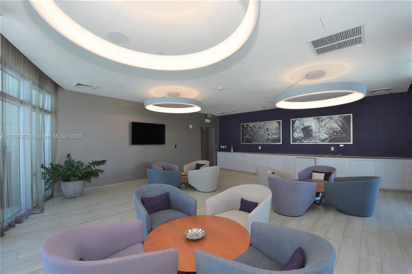 1100 MILLECENTO RESIDENCE - Residential Lease