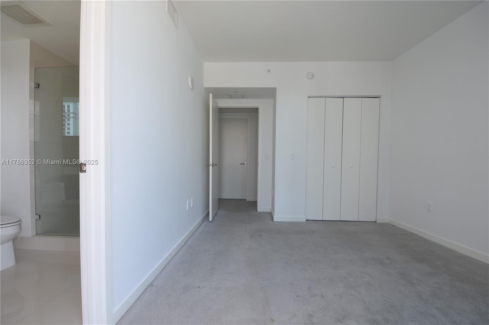 1100 MILLECENTO RESIDENCE - Residential Lease
