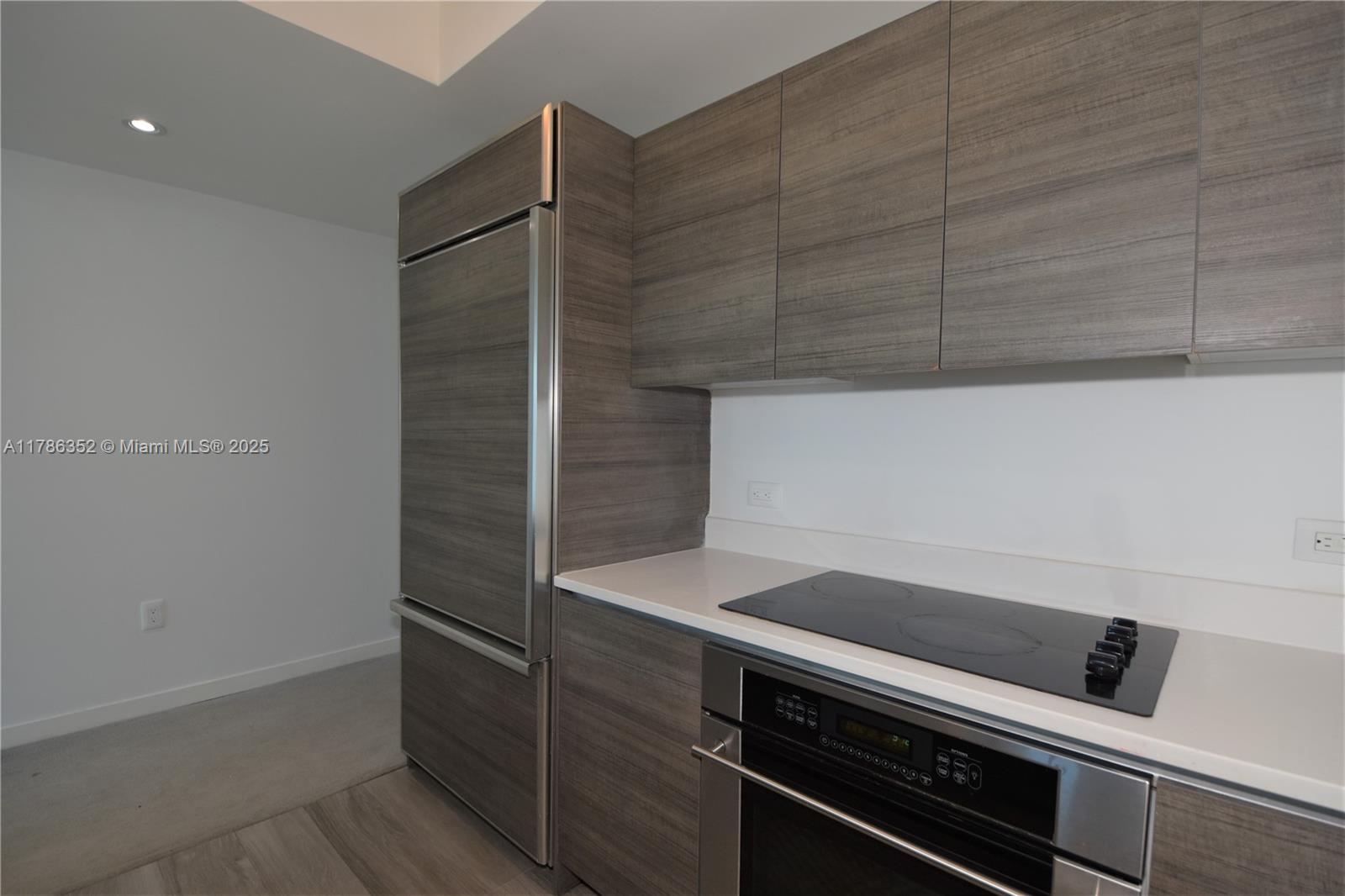 1100 MILLECENTO RESIDENCE - Residential Lease