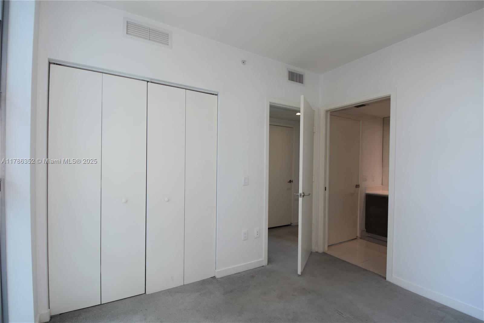 1100 MILLECENTO RESIDENCE - Residential Lease