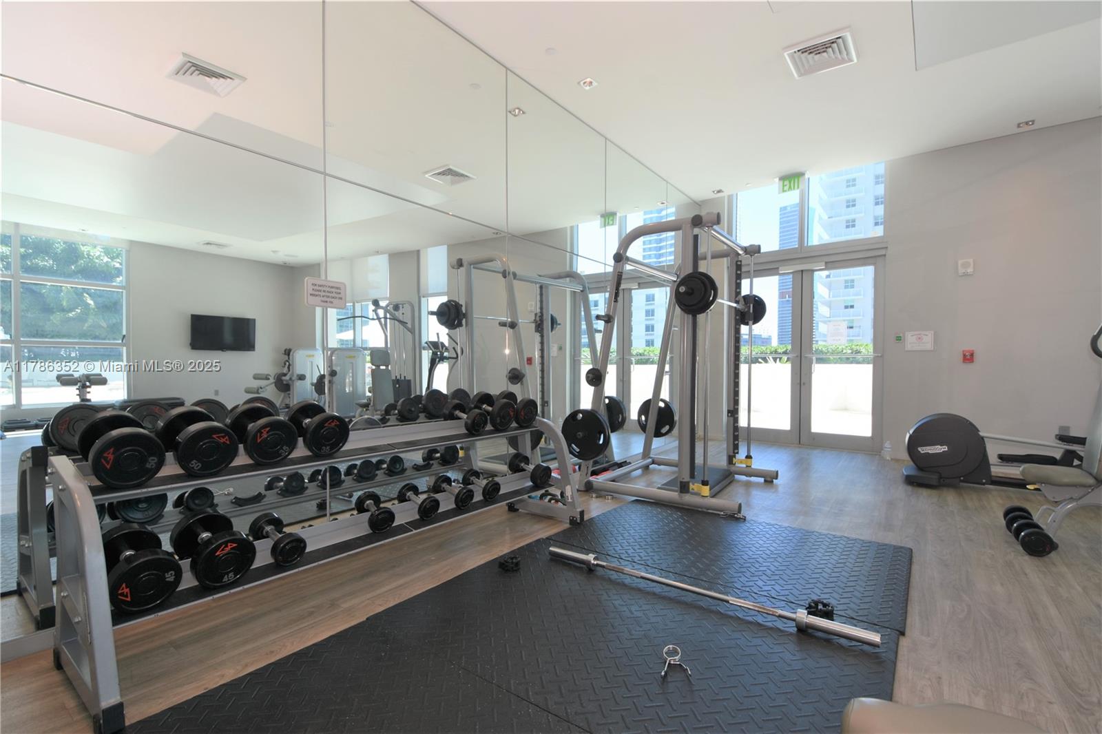 1100 MILLECENTO RESIDENCE - Residential Lease