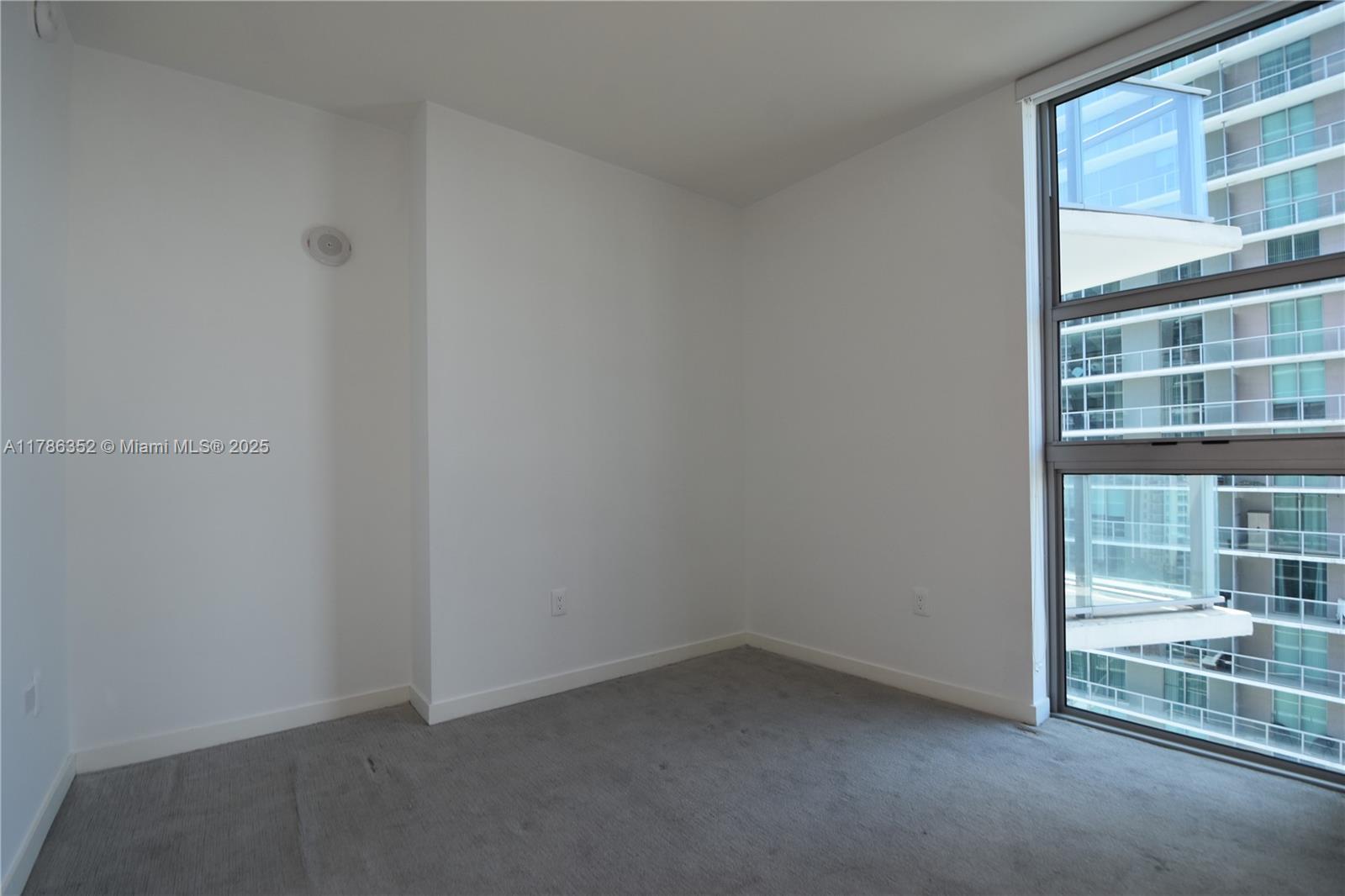 1100 MILLECENTO RESIDENCE - Residential Lease