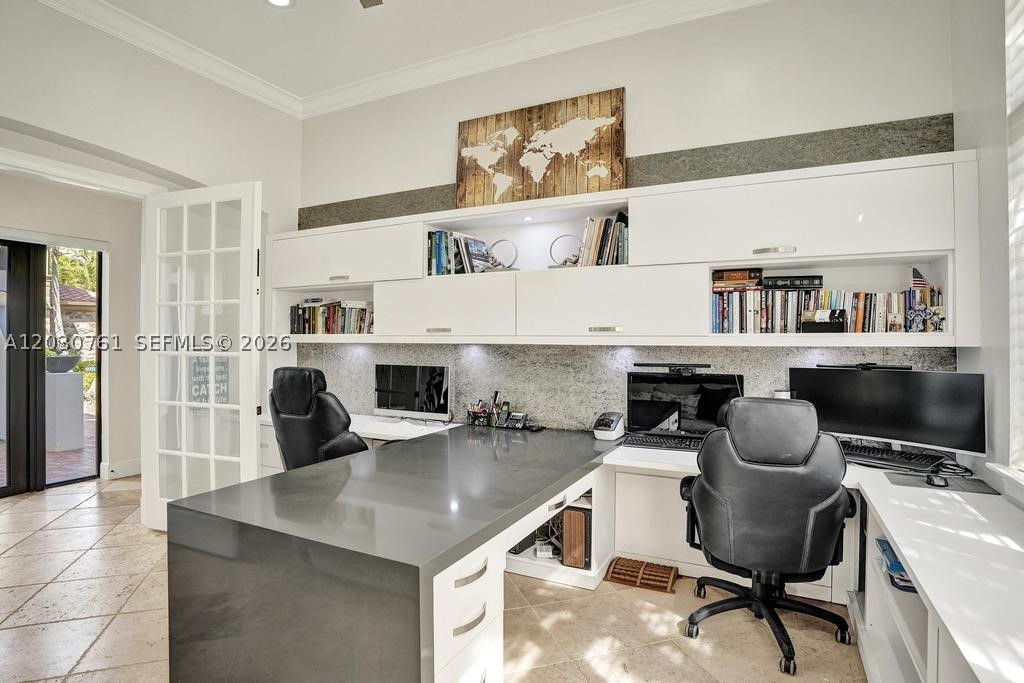 PARKLAND GOLF AND COUNTRY - Residential