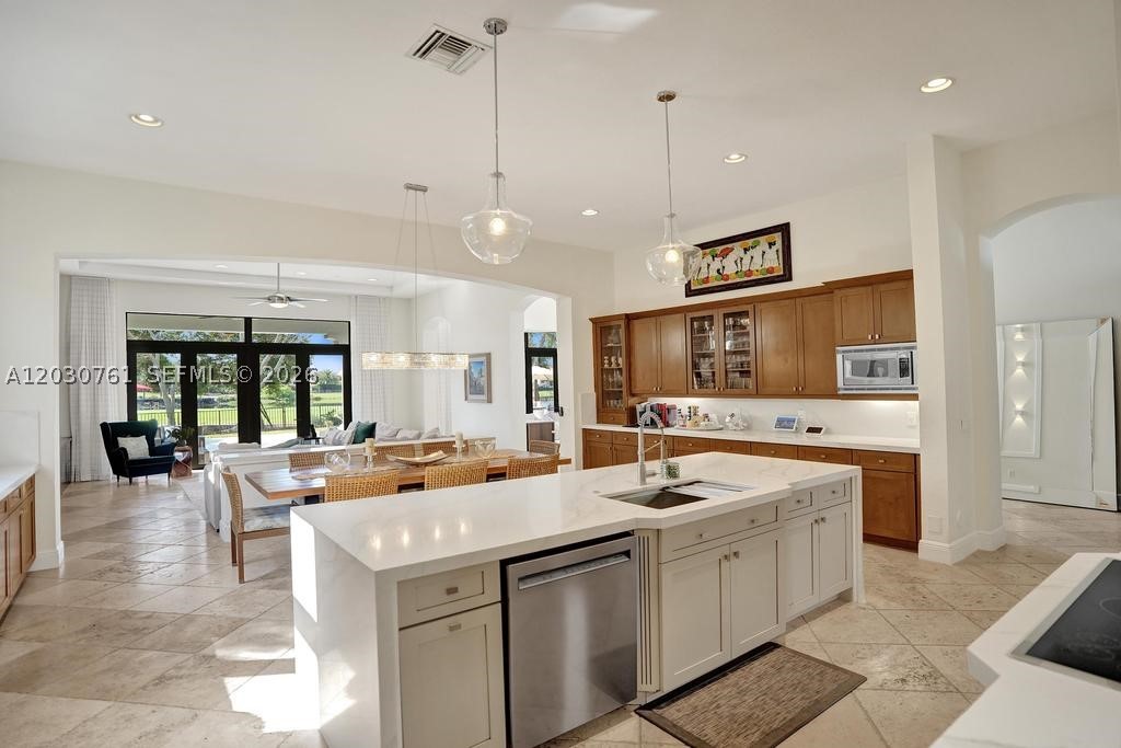 PARKLAND GOLF AND COUNTRY - Residential