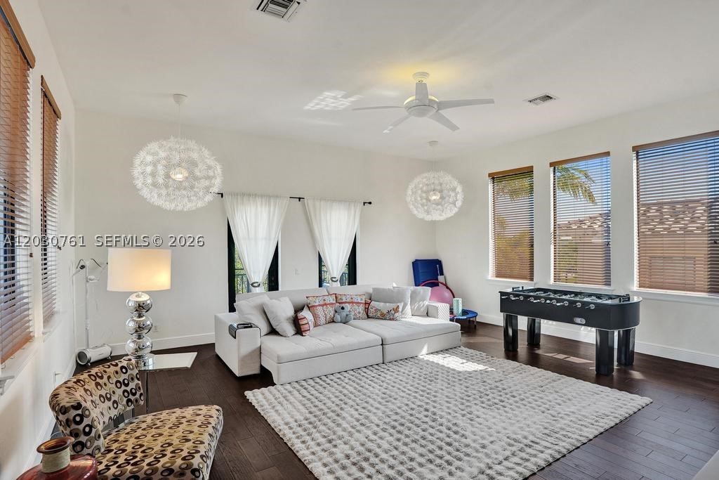PARKLAND GOLF AND COUNTRY - Residential