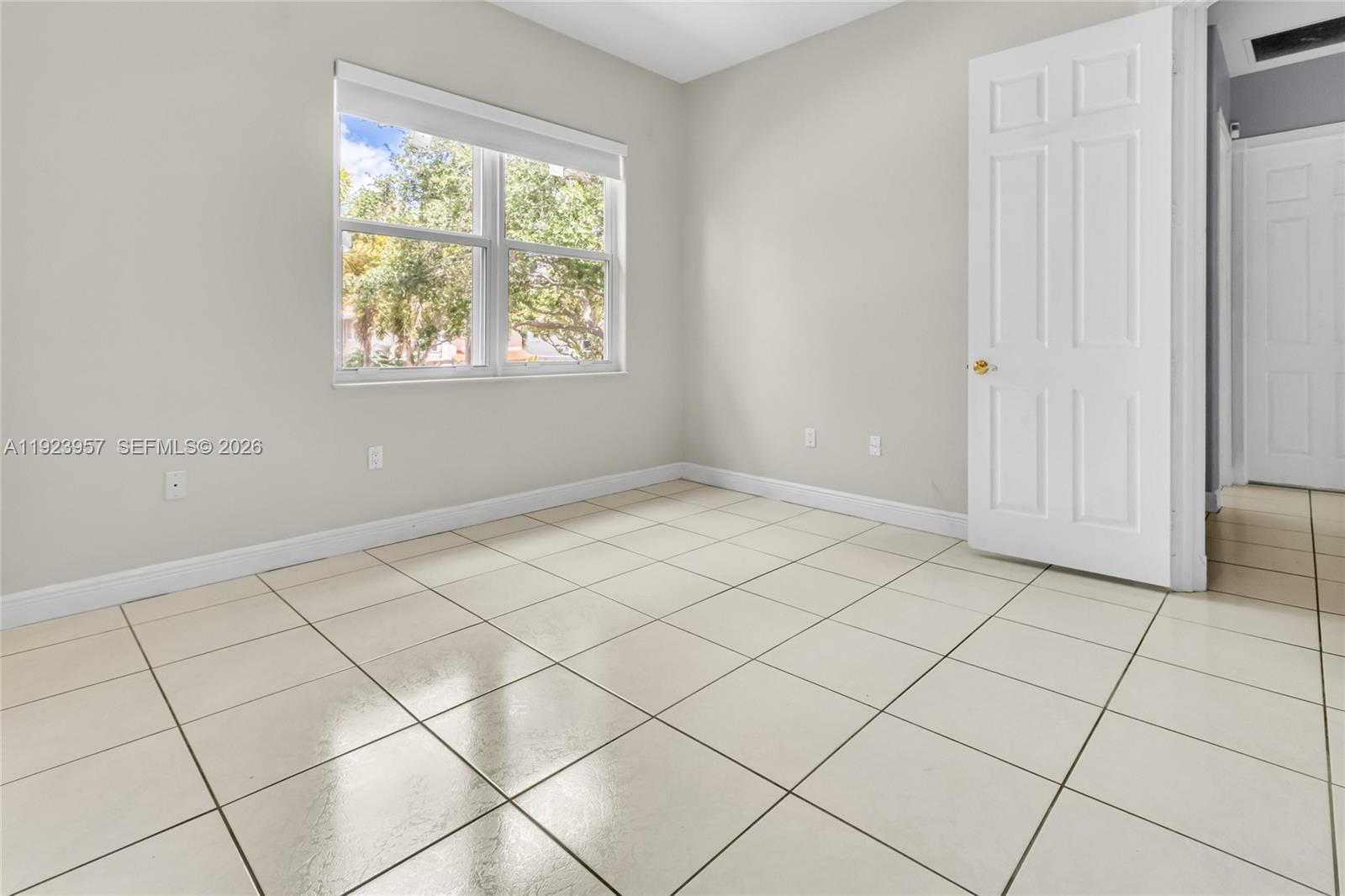 THREE ISLANDS 3RD SECTION - Residential