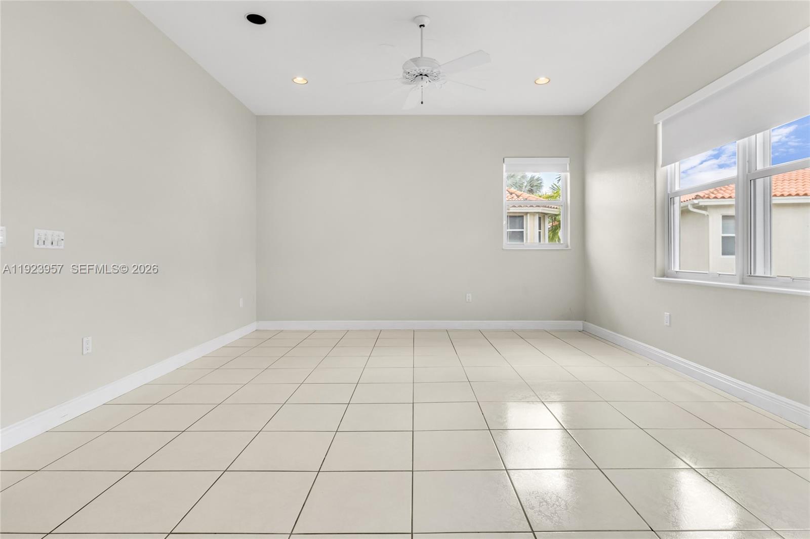 THREE ISLANDS 3RD SECTION - Residential