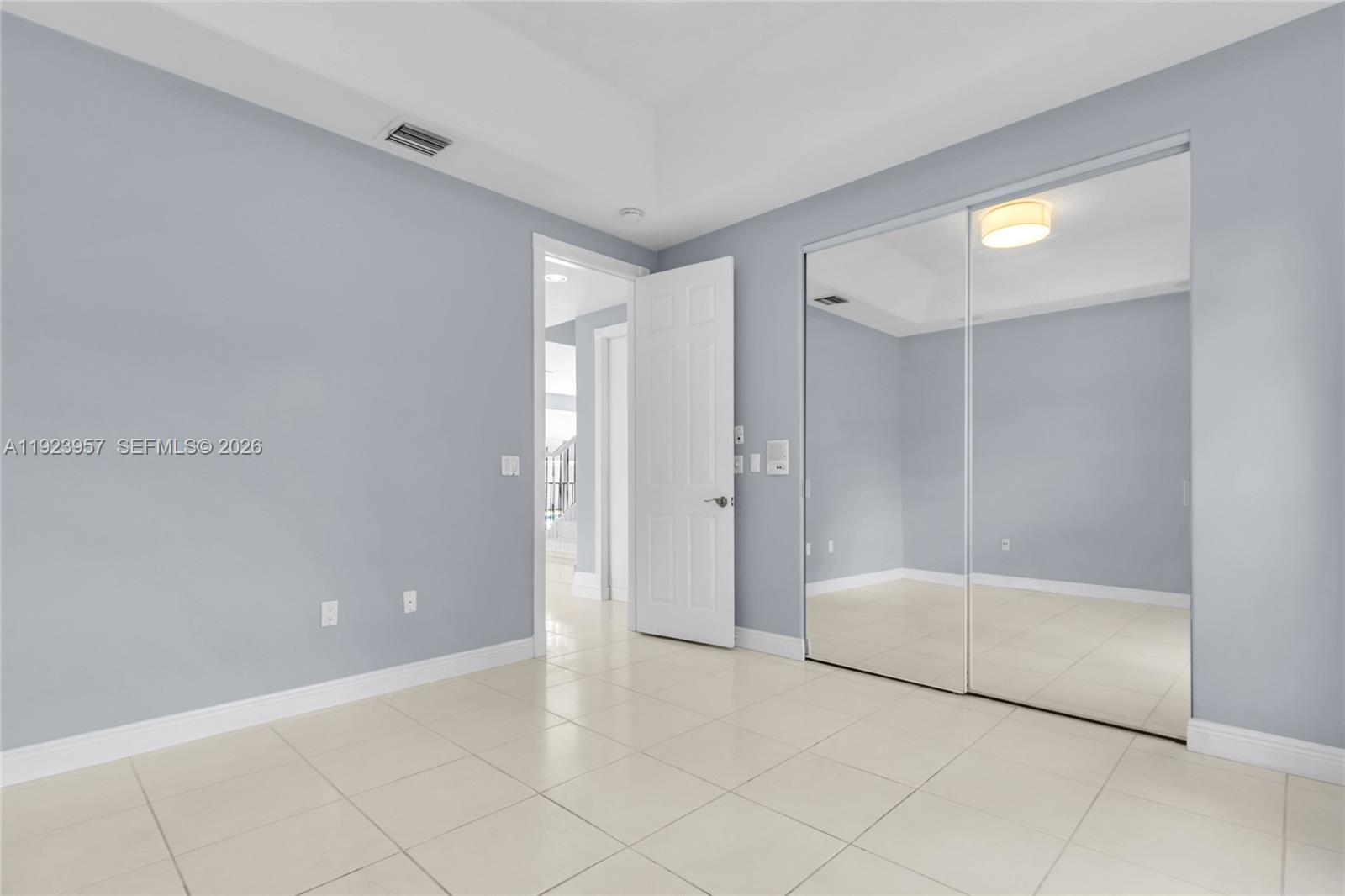 THREE ISLANDS 3RD SECTION - Residential
