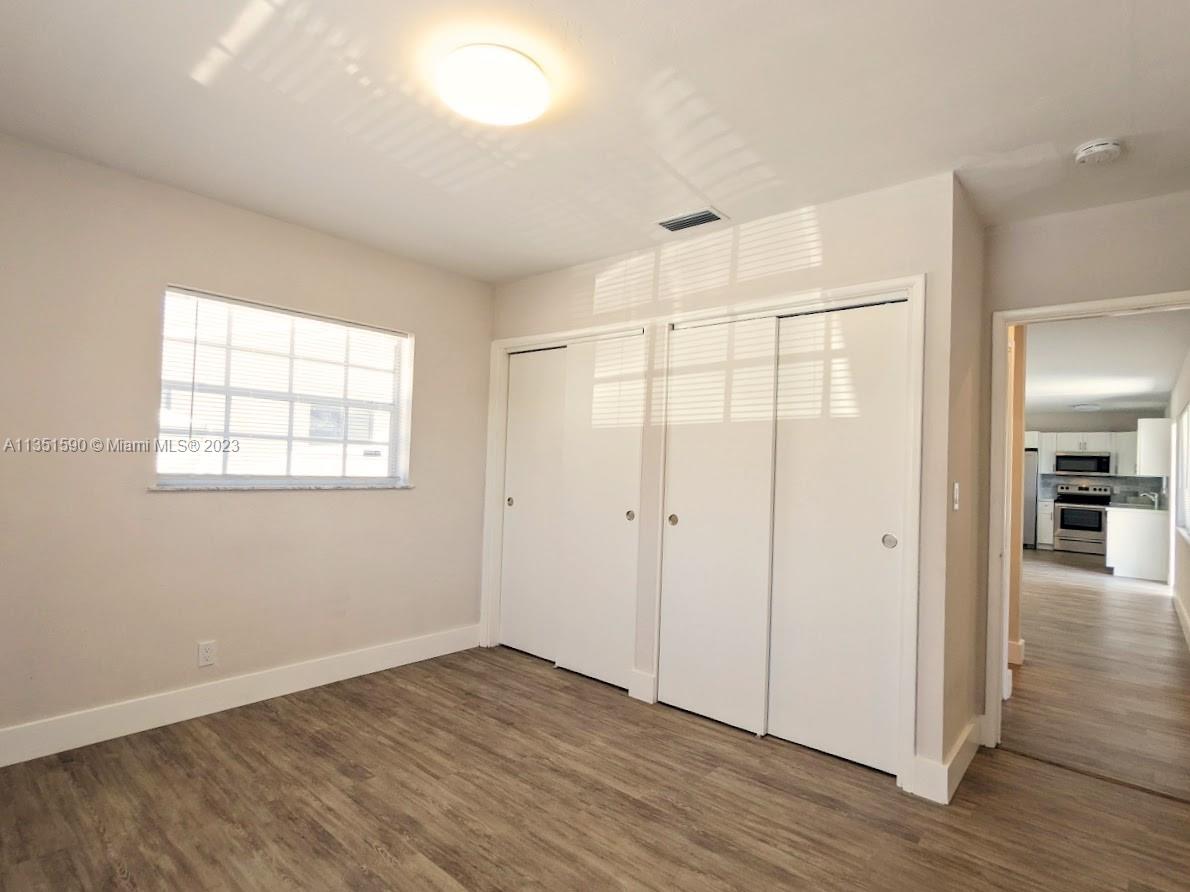 PARK ROAD MANOR - Residential Lease