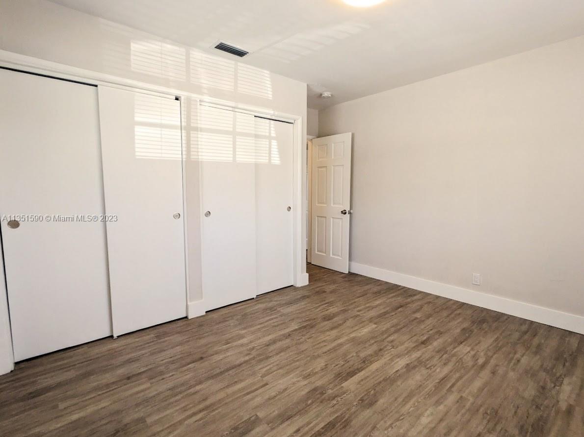 PARK ROAD MANOR - Residential Lease