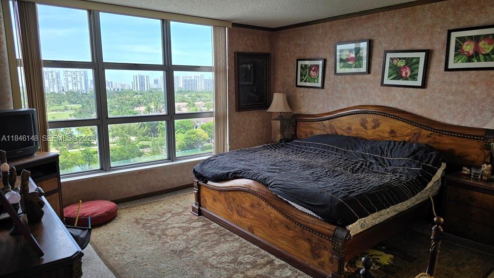 MYSTIC POINTE TOWER 600 C - Residential