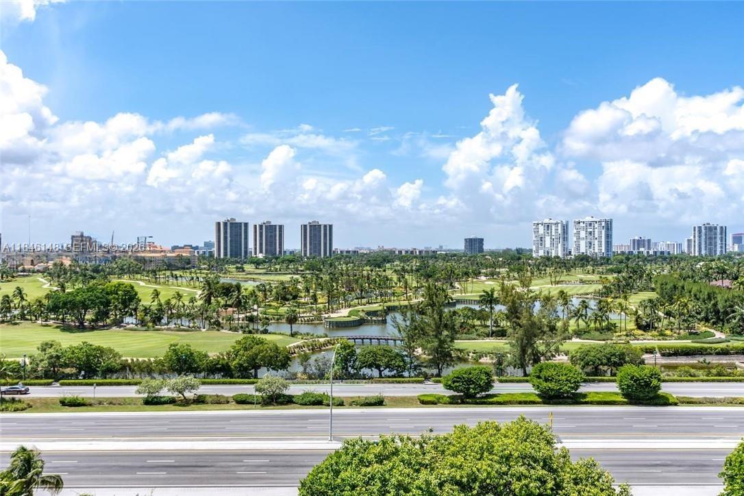MYSTIC POINTE TOWER 600 C - Residential