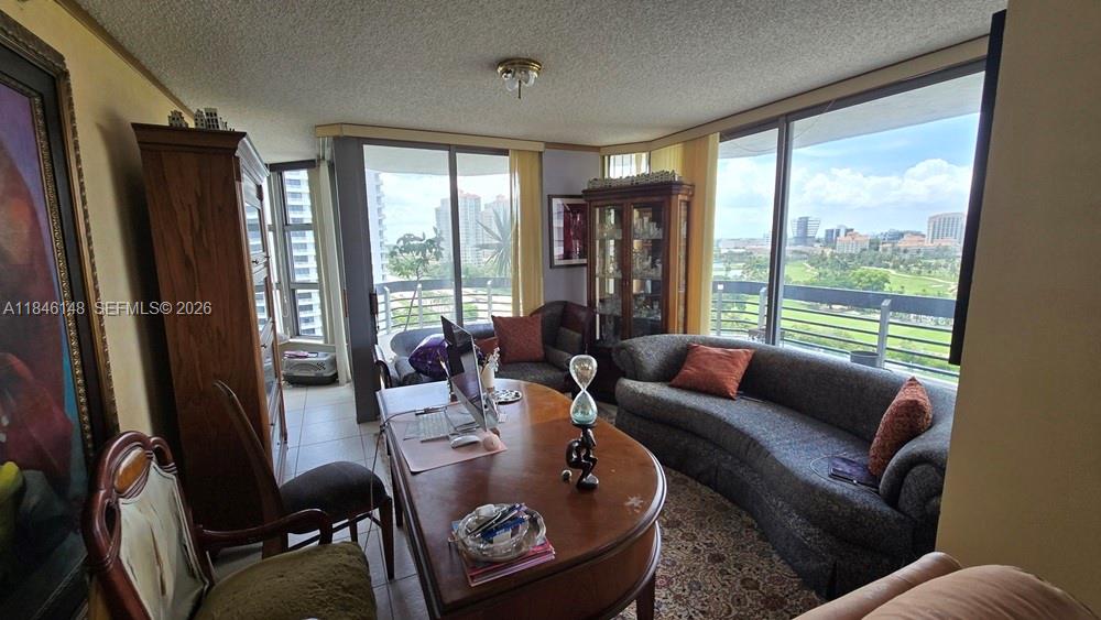 MYSTIC POINTE TOWER 600 C - Residential