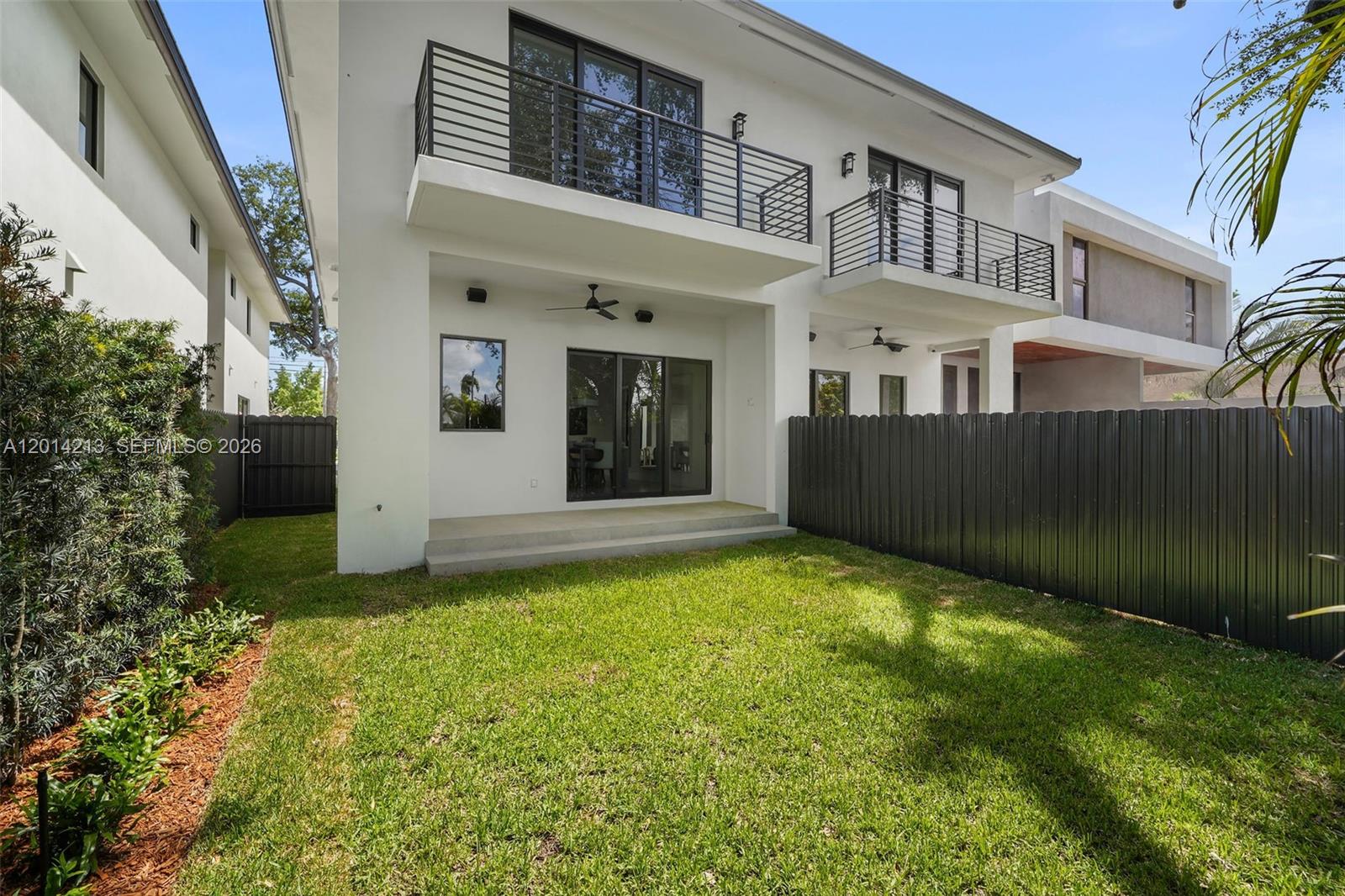 AMND MIAMI SUBURBAN ACRES - Residential