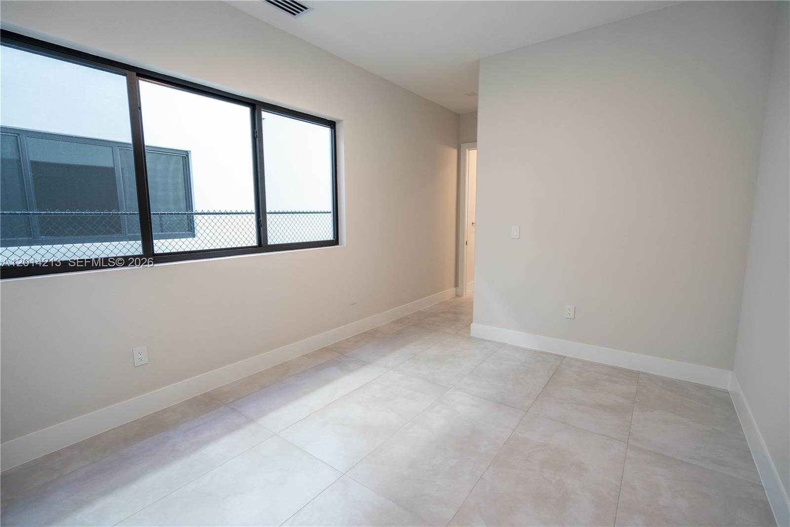 AMND MIAMI SUBURBAN ACRES - Residential