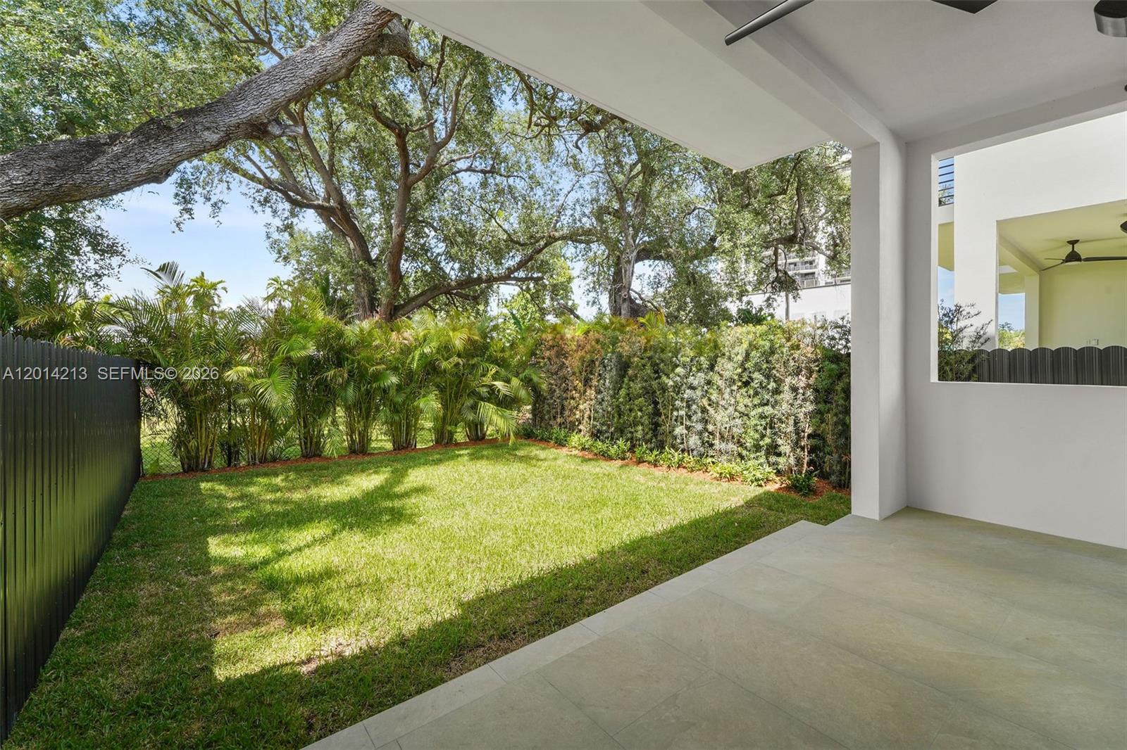 AMND MIAMI SUBURBAN ACRES - Residential