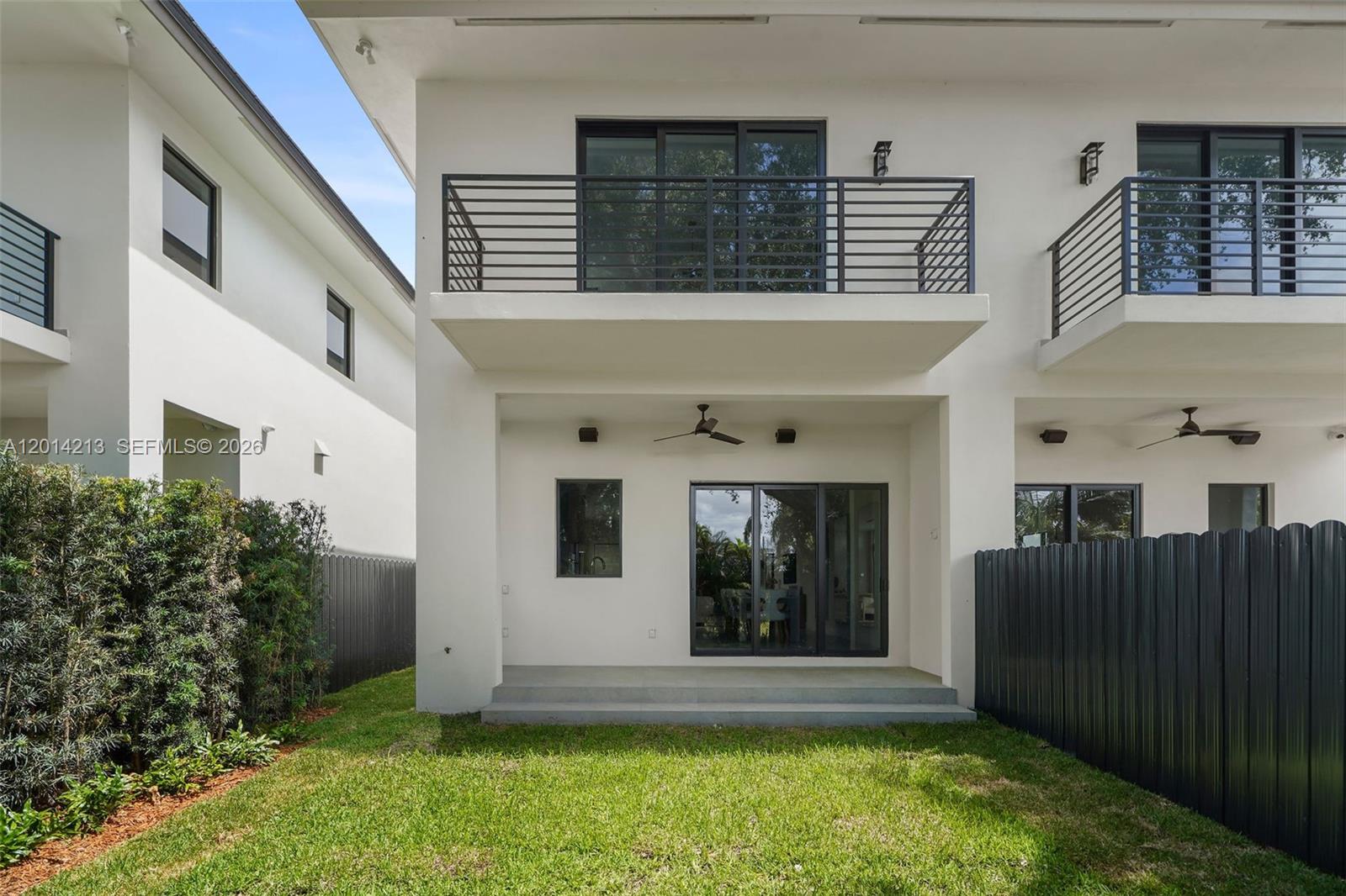 AMND MIAMI SUBURBAN ACRES - Residential